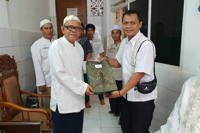 Melalui Dewan Masjid, Polri Serahkan Bantuan ke DKM DKI Jakarta