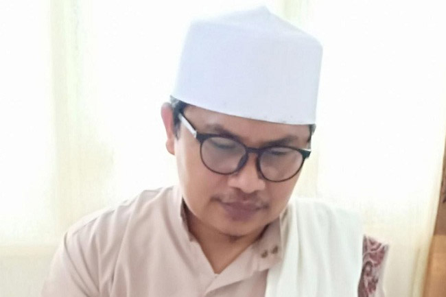 Kyai Imad: People Power Itu Bughot, Halal Ditumpas