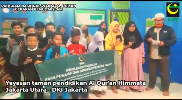 Gerakan Wakaf Al Qur'an GPI Serahkan Mushaf ke Pesantren Hingga Pelosok Nusantara